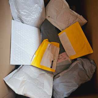 Partij ongeopende post – 10 Pakketten